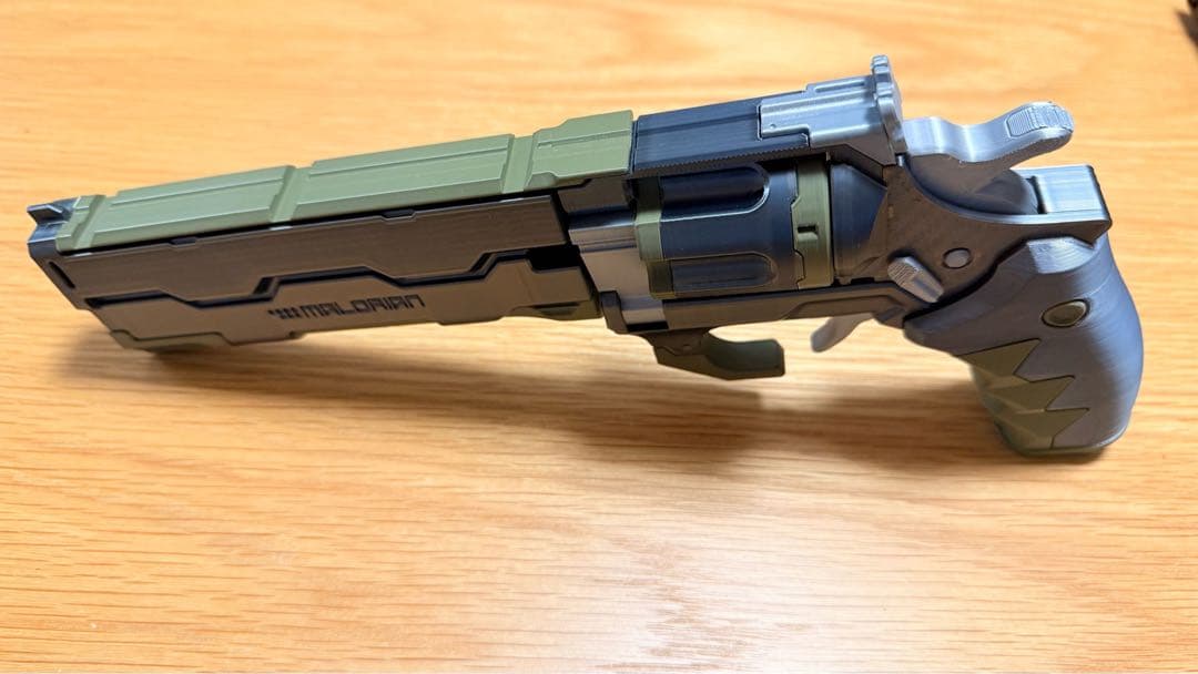 サイバーパンク｜リボルバー モデルガン｜Malorian｜コスプレ小道具