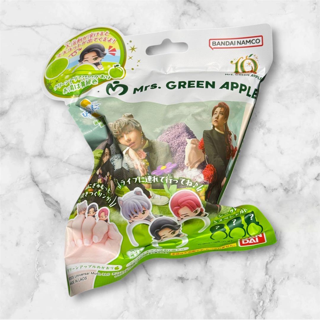 8個　びっくらたまご Mrs.GREEN APPLE 箱