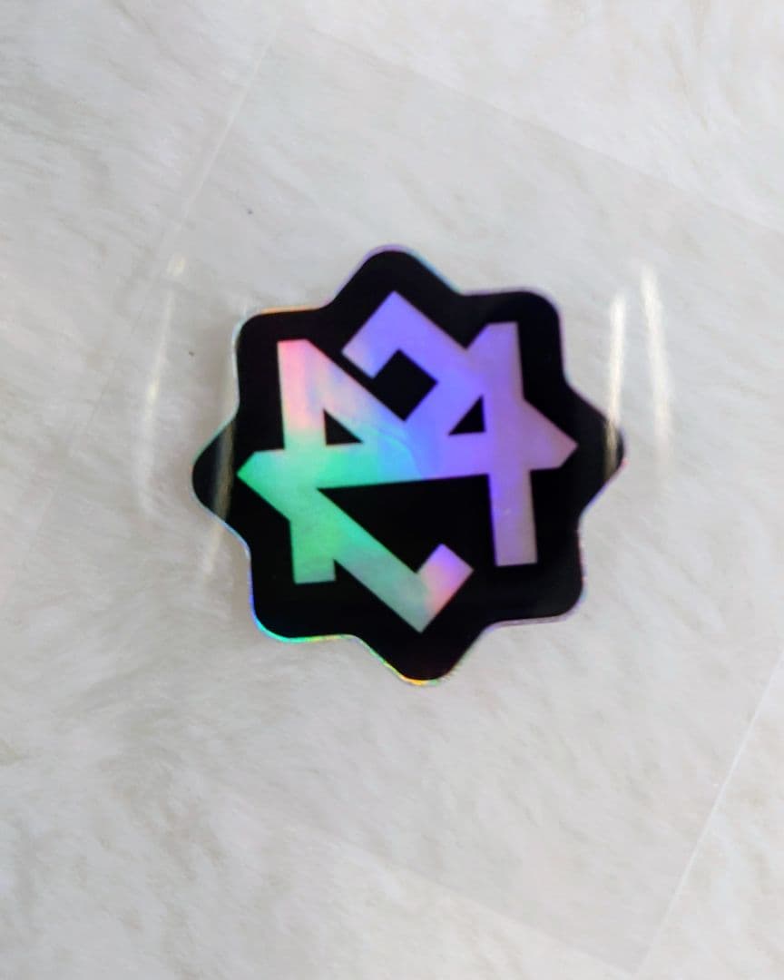 MAZZEL NAOYA　KOSEキーチェーンVividトレカ缶バッジ他計7点