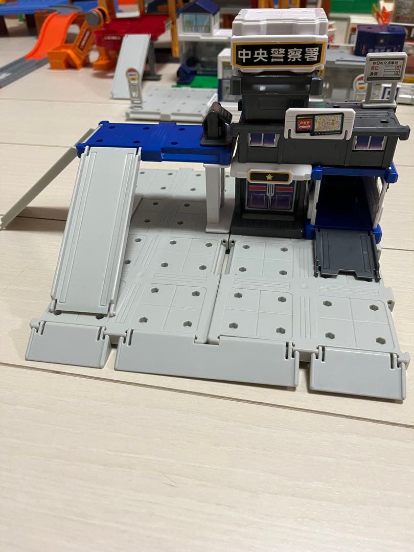 トミカ トミカシステム　ビルドシティ　建設現場　やまみちどうろ　まとめセット