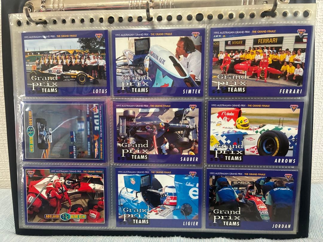 F1 Futera Grand Prix 145枚トレカ、カード入れバインダー付