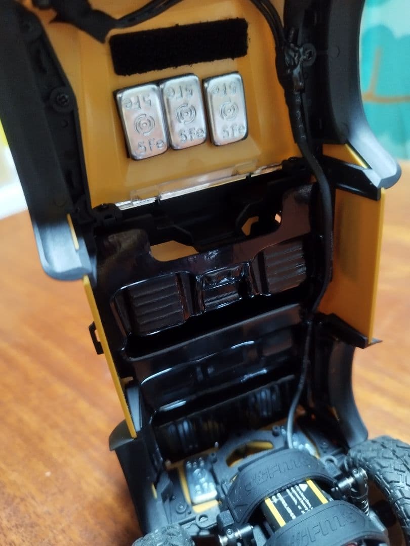 茹で卵　FMS fcx24m Defender90 ランドローバー