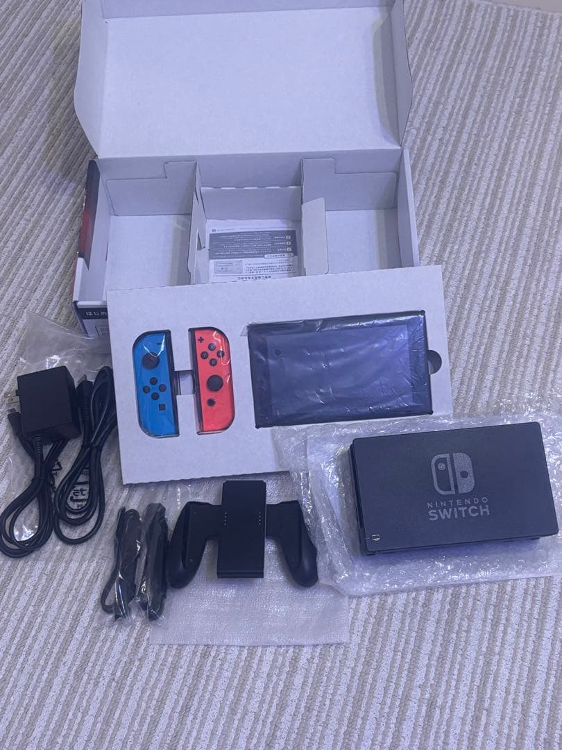 【超美品】動作確認済 Nintendo Switch本体+周辺アクセサリーセット