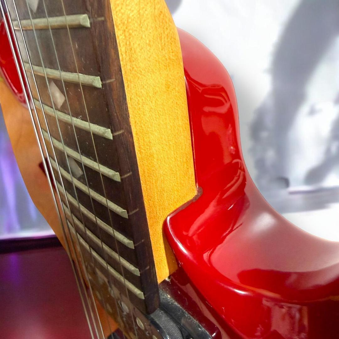 ☆希少品 B.C.Rich モッキンバード ケース付き レッド 虎目 キルト柄