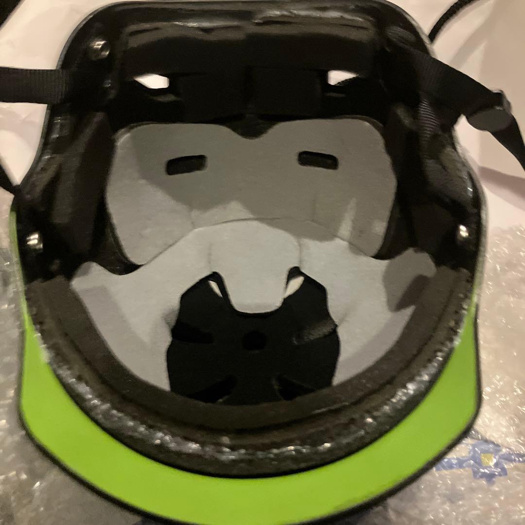 ヘルメット　スノーボード