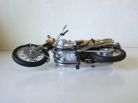 特価 MINICHAMPS (1/12) ホンダ CB750