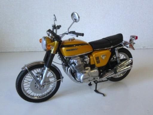 特価 MINICHAMPS (1/12) ホンダ CB750