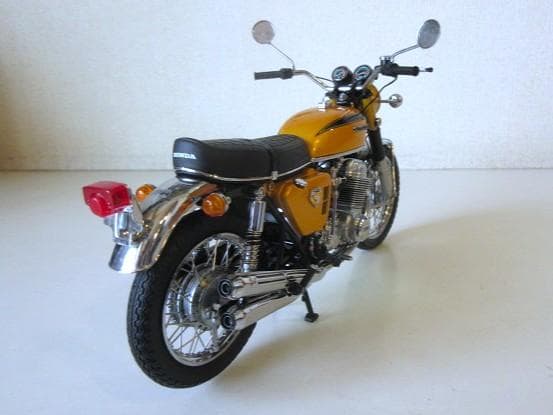 特価 MINICHAMPS (1/12) ホンダ CB750