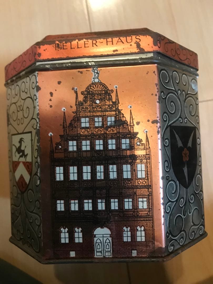 ブリキ缶　ドイツ製　Schöller　ニュルンベルク