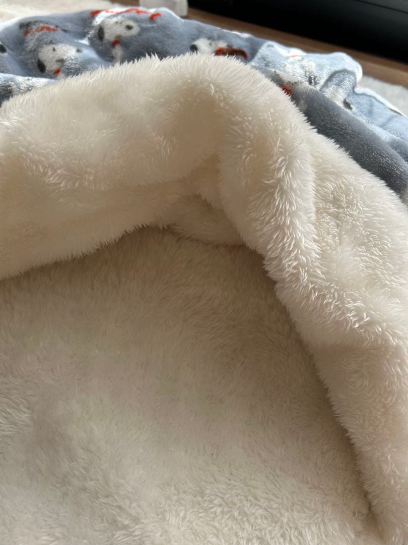 ペットパラダイスベット　スヌーピー丸型　遠赤外線 サイズL新品未使用タグ付き