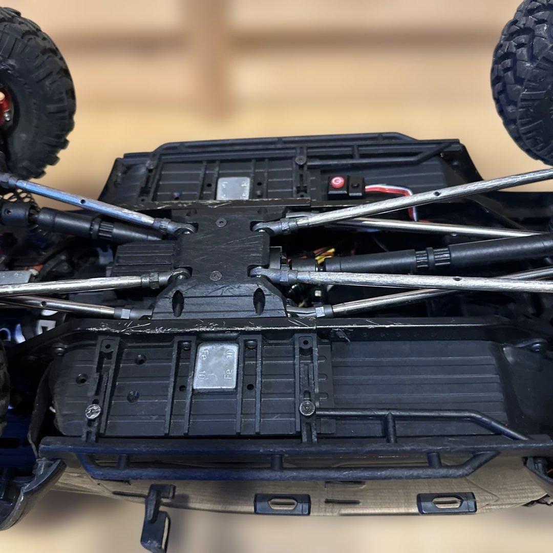 Axial SCX10III Jeep Gradiator クローラーラジコン
