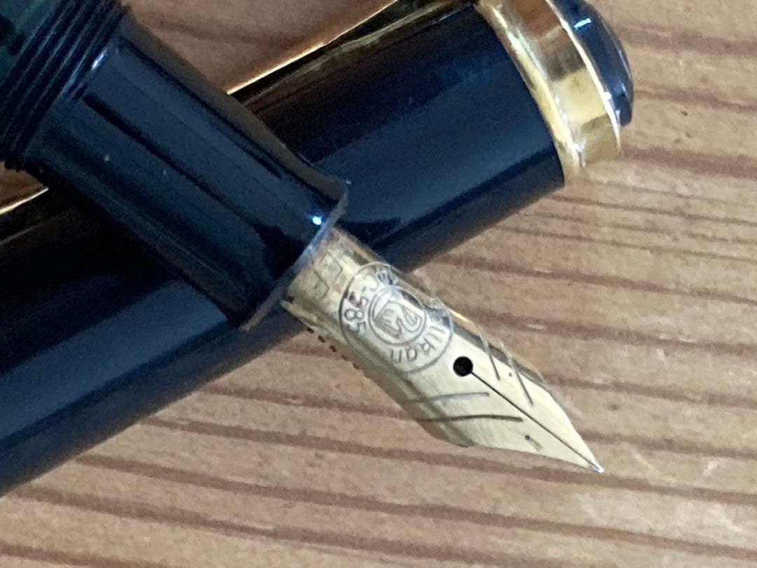 ペリカン M200 万年筆 ブラック