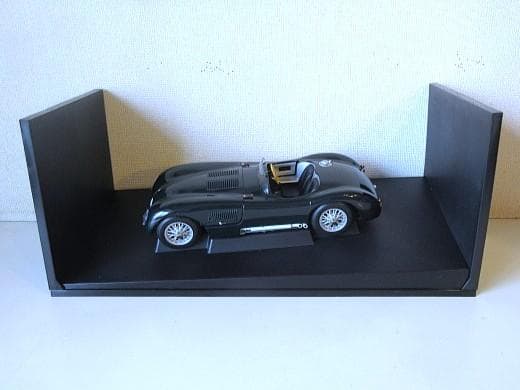 特価 AUTOart (1/18) ジャガー C-type