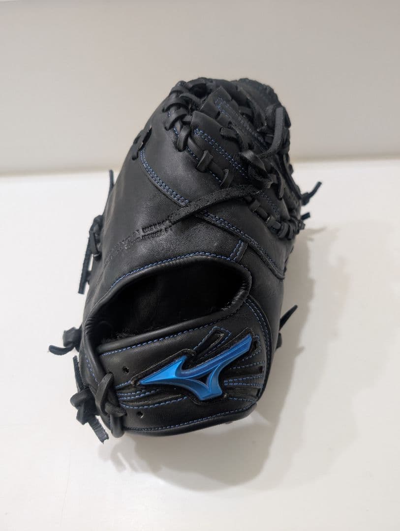 【アイルトン】ファーストミット　 野球