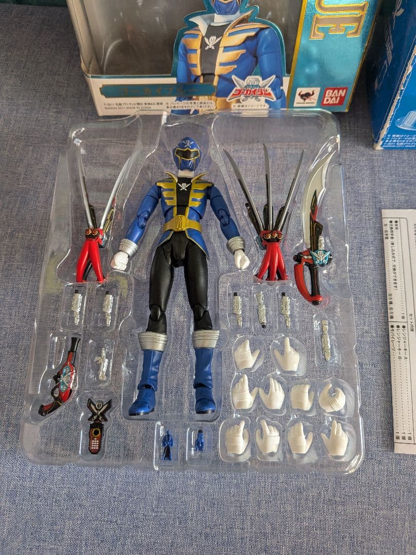 S.H.Figuartsゴーカイジャー レッド·ブルー 初回限定2個付きセット