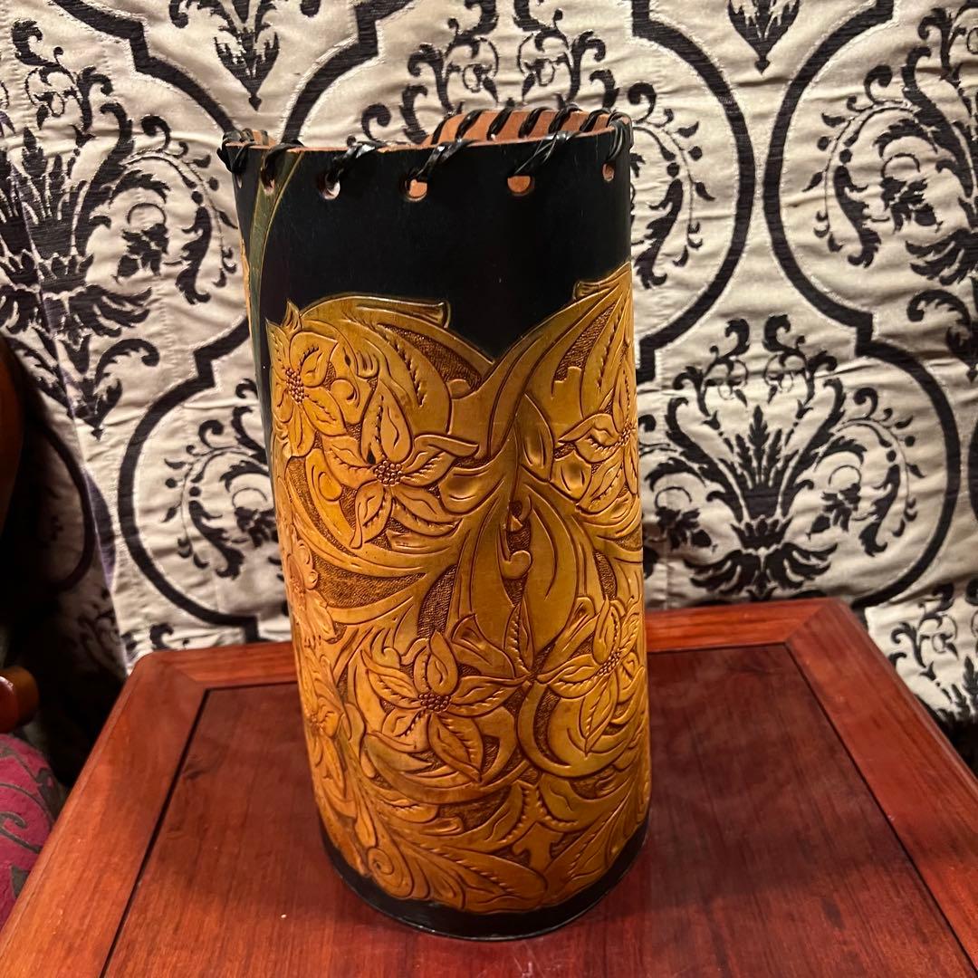 レザーカービング　ブーツ型　ゴミ箱　皮