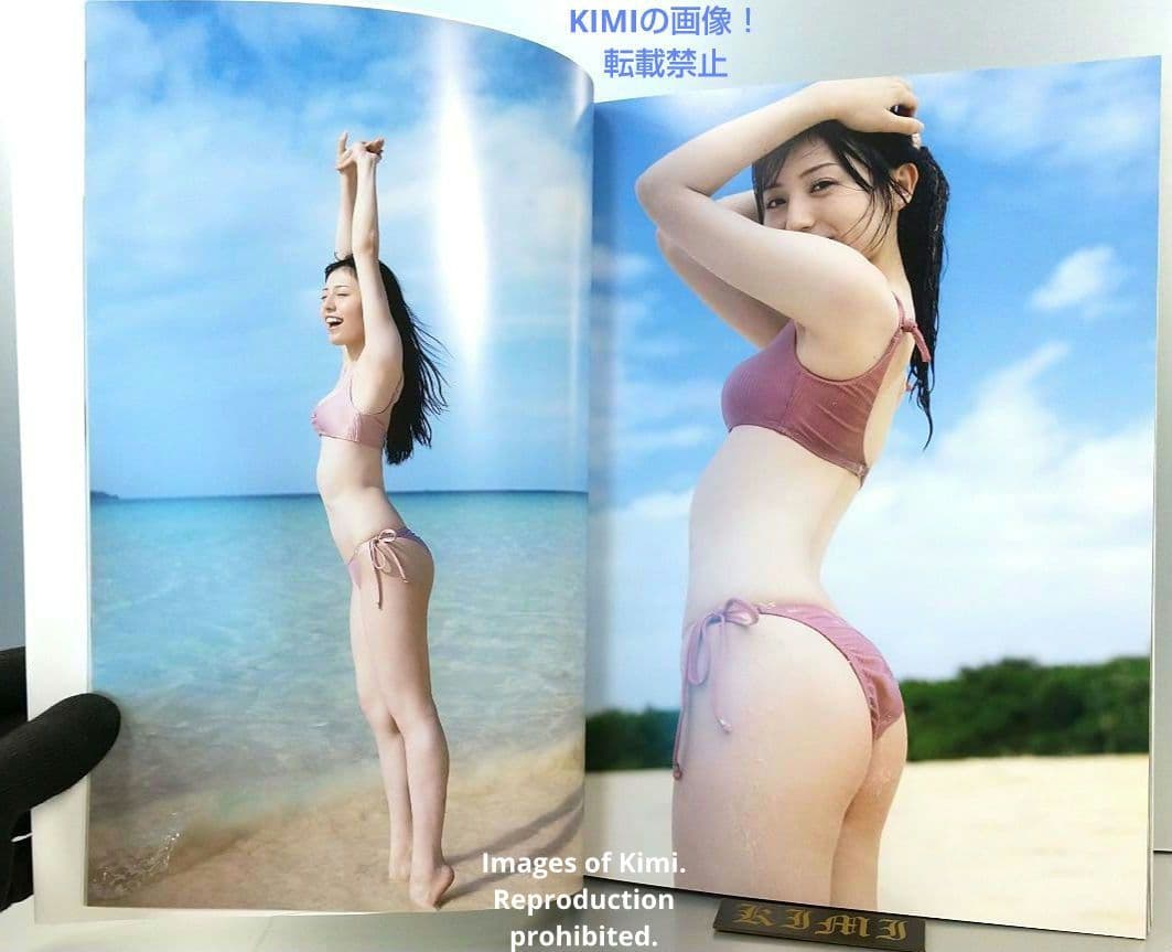 直筆サイン入り 初版 吉井美優 1st写真集 Momentary 本 2022