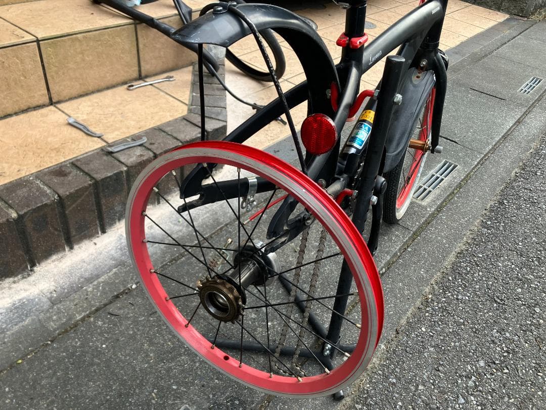 ブリヂストン レベナ ジュニア自転車 黒赤【埼玉引取限定】