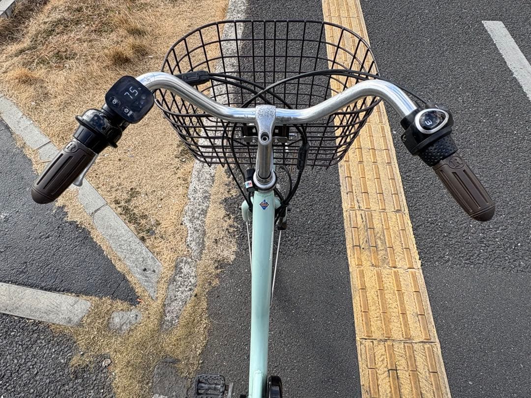 中古ブリヂストン電動アシスト自転車　B300 大阪　022番