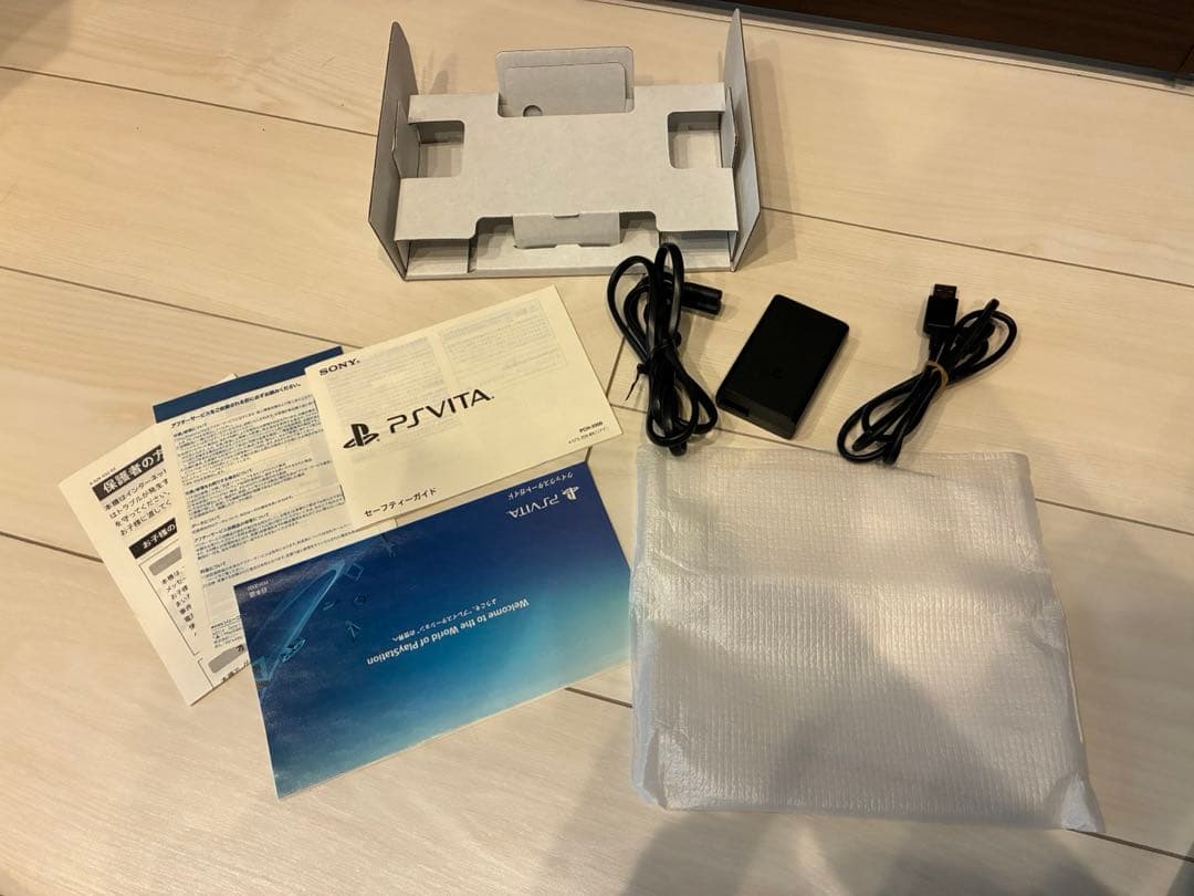 SONY PlayStationVITA PCH-2000 ブラック