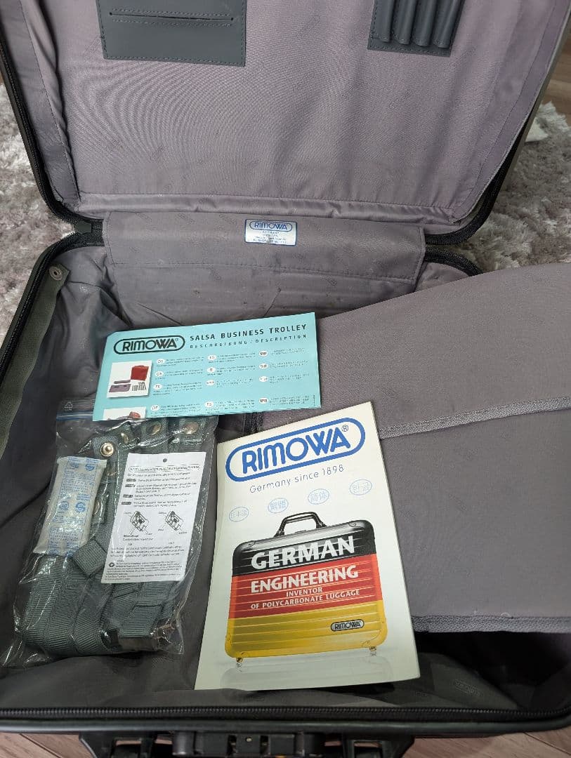 RIMOWA SALSA　ビジネストローリー
