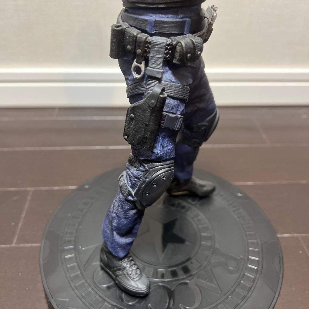 バイオハザード　レオン・S・ケネディ フィギュア