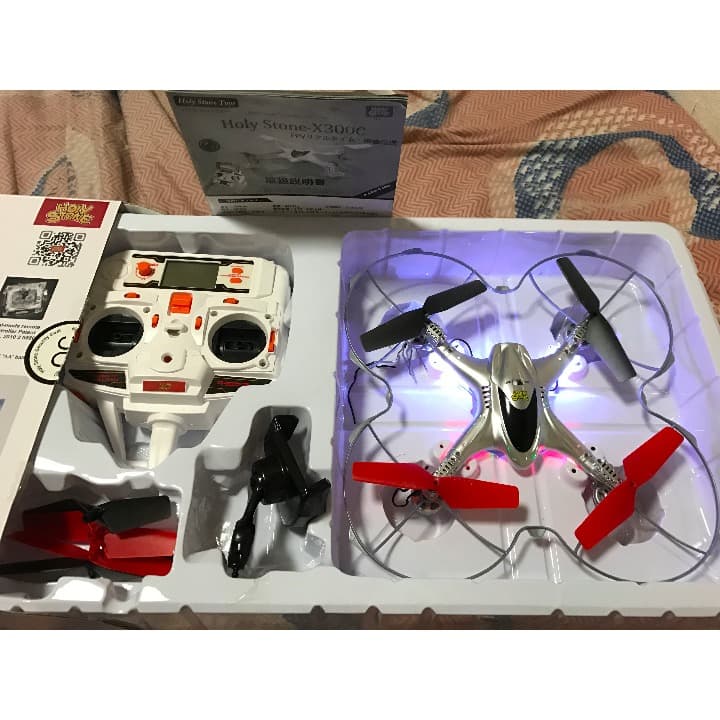 Holy Stone Drone で生中継可能 FPV X300C