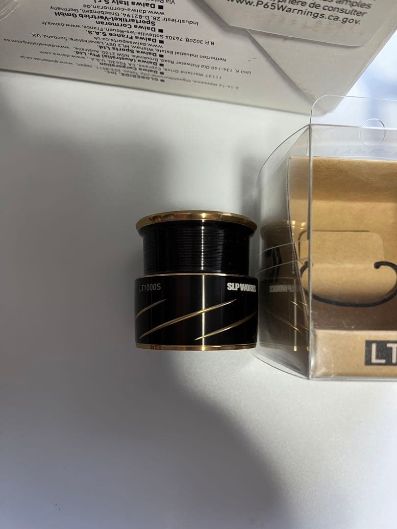 【美品】20ルビアス FCLT 2000S-XH日本製(替スプール、ハンドル付)