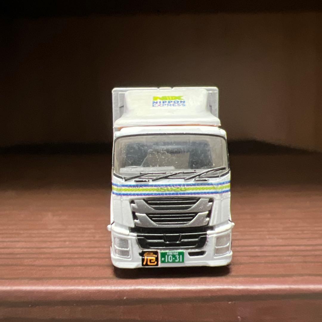 トラックコレクション　いすゞギガ　日本通運　NXカラー　低床4軸ウイングバン