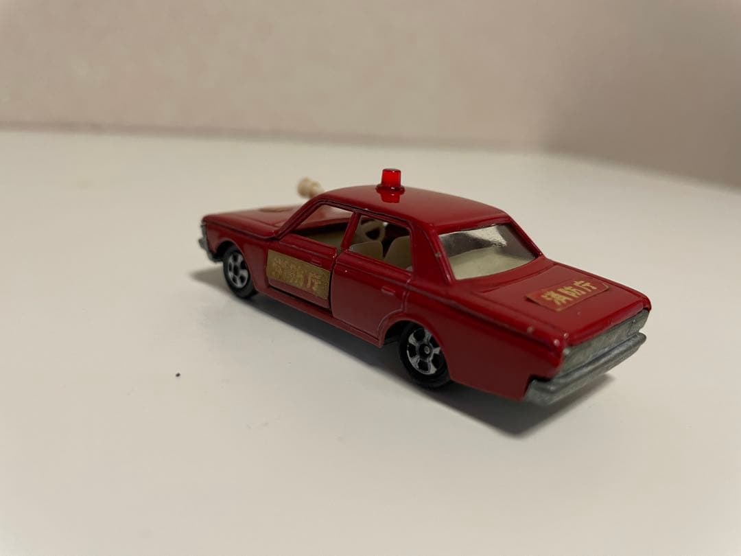 トミカ 27-1 クラウン　ファイアチーフカー1Aホイール　日本製　当時物