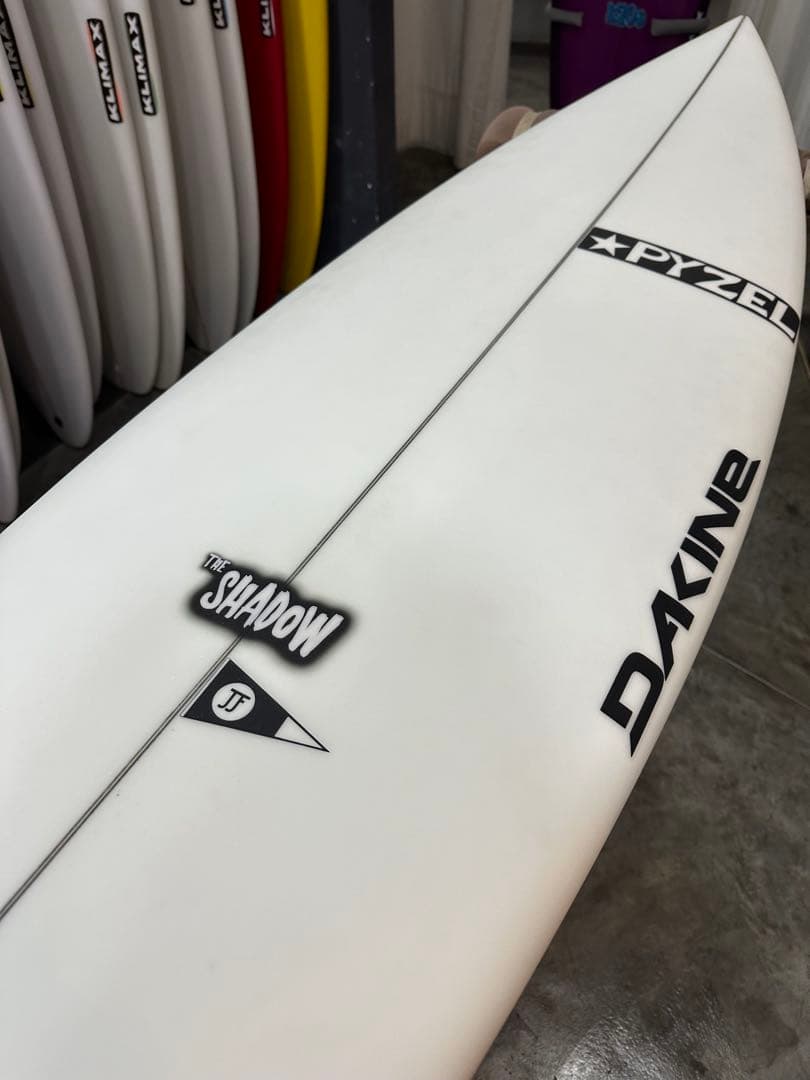 10%割引済！【PYZEL】THE SHADOW 5’8.5” エポキシ　超美品