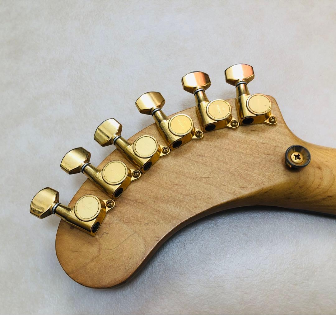 【美品】ZO-3C メタリックブルー アンプ内蔵ミニギター 専用ケース付き！！