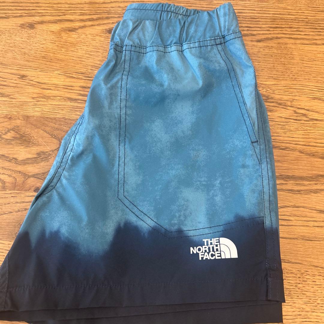 ノースフェイス Tシャッとショートパンツ　　　　セット売り　レディースS