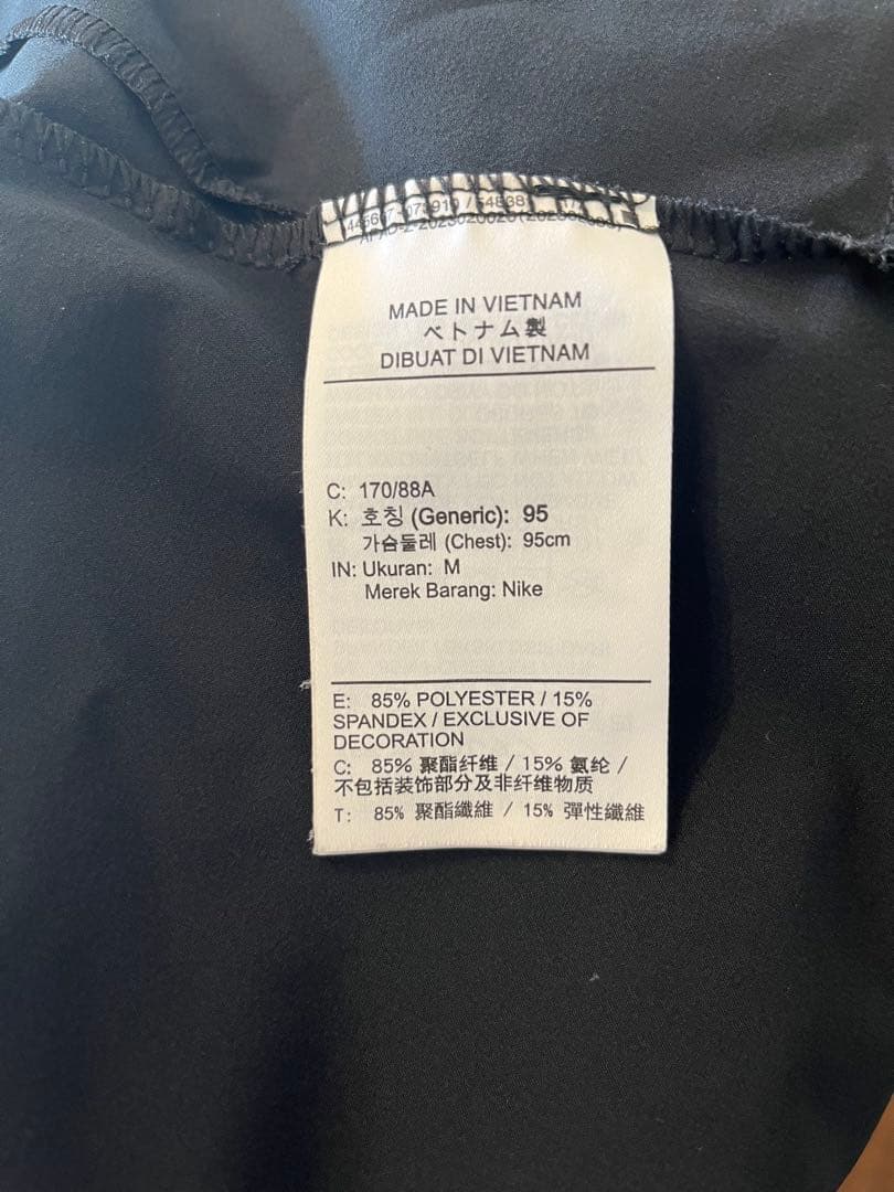 Nike✴︎ アンリミテッドウィンドブレーカー　Mサイズ