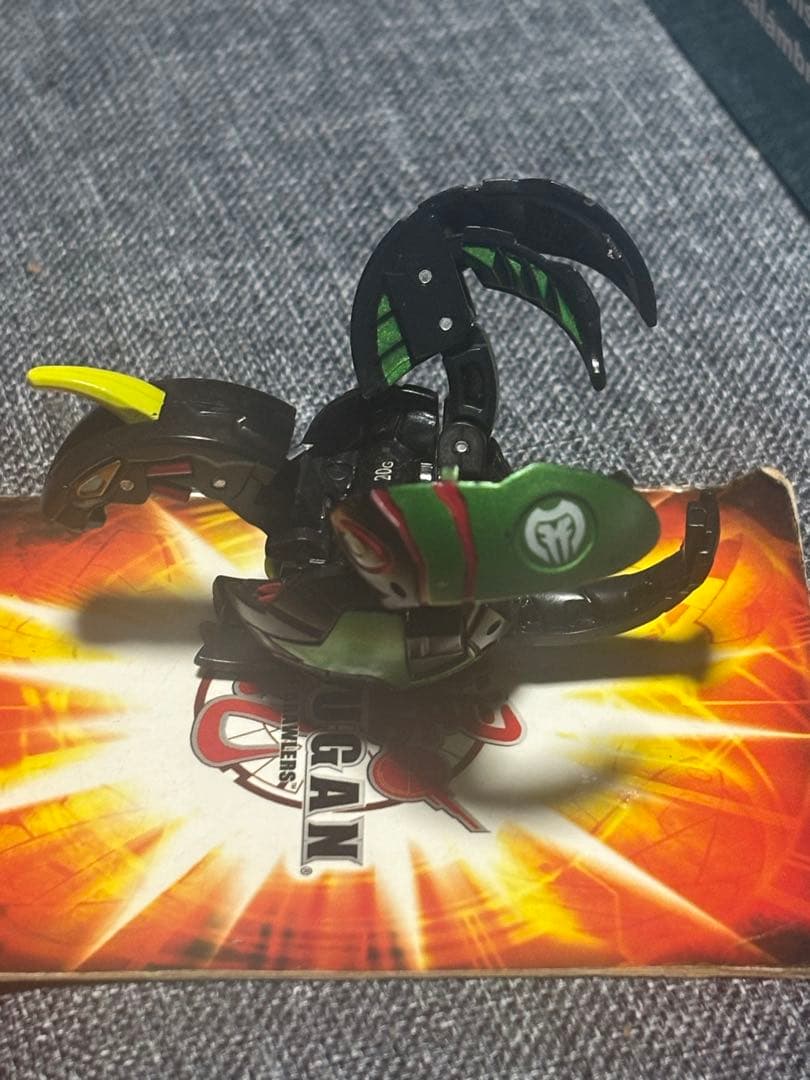 (希少)爆丸　ダークオンヘリオス