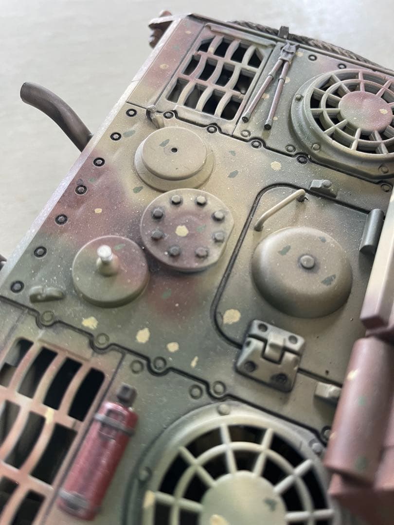 ヘンロン1／16 キングタイガーラジコン戦車　ジャンク