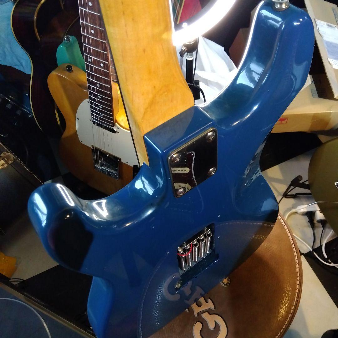 ストラトタイプ…エレキギター！スクワイヤＰＵ搭載！値下げ…