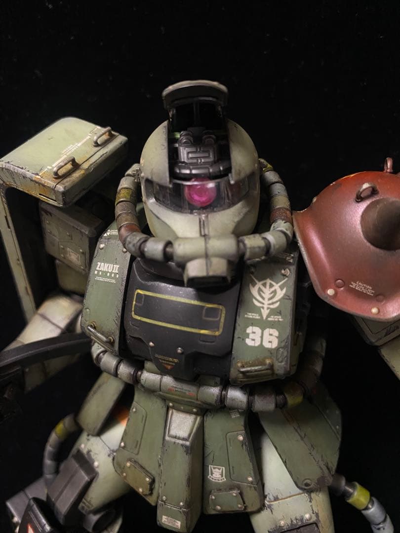 【ガンプラ完成品】　MG MS-06F/J ザクII 1/100 バージョン1