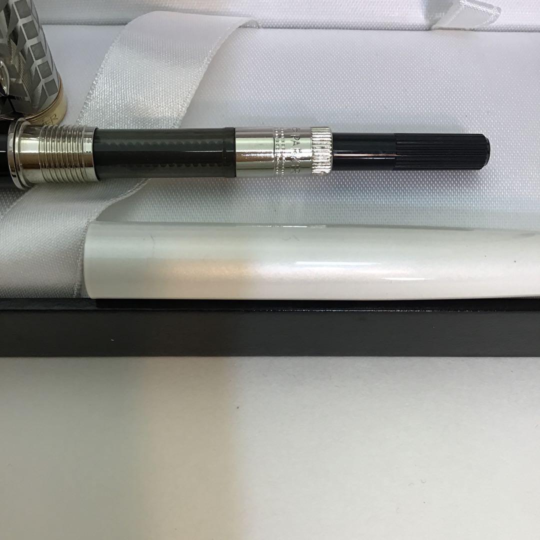 【美品】パーカーParker 万年筆 ソネットメタル＆パールCT 18K (F)