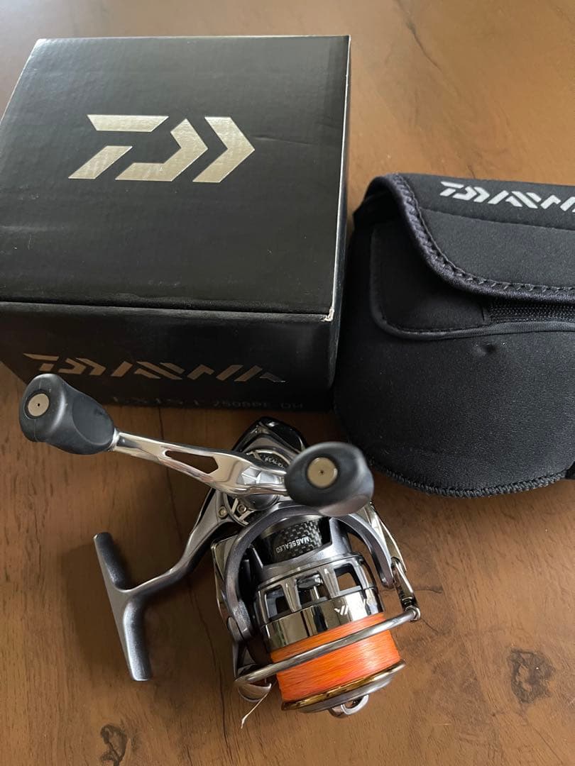 [美品]Daiwa Exist 2508PE-DHスピニングリール