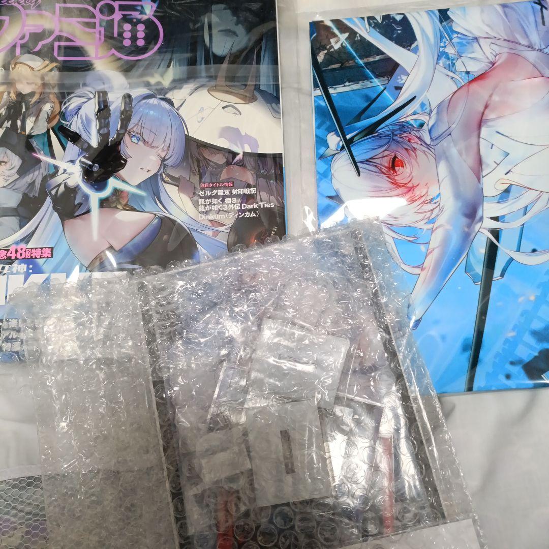 NIKKE アートブック　ファミ通グッズ付き