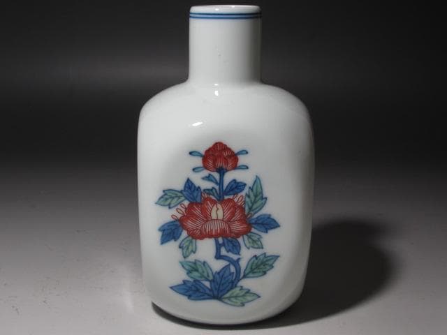 ★　12代今右衛門　錦花絵酒器　コントラストの美しい一品★x480