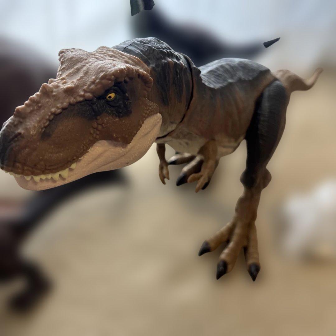 恐竜のフィギュアセット