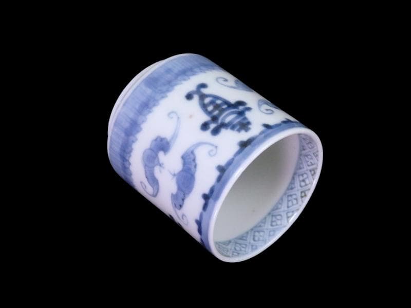 古伊万里　染付　蝙蝠に寿紋の図　猪口　のぞき　E979AS-DAv