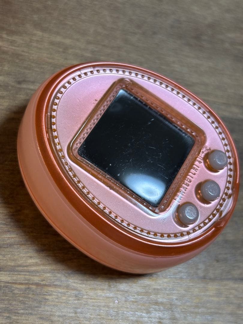 たまごっち4U＋ ピーチオレンジ