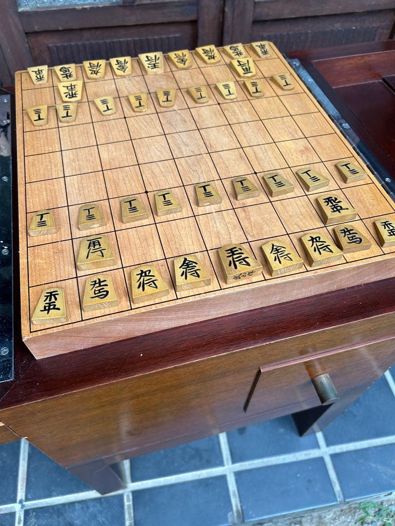 将棋盤収納式テーブル　木製 デスク 将棋盤　駒（桐箱）　昭和レトロ　チェスト