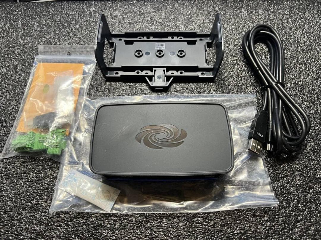 Crestron RMC3Crestron RMC3　未使用