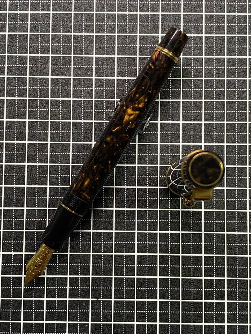 PILOT CUSTOM LE 万年筆　字幅F