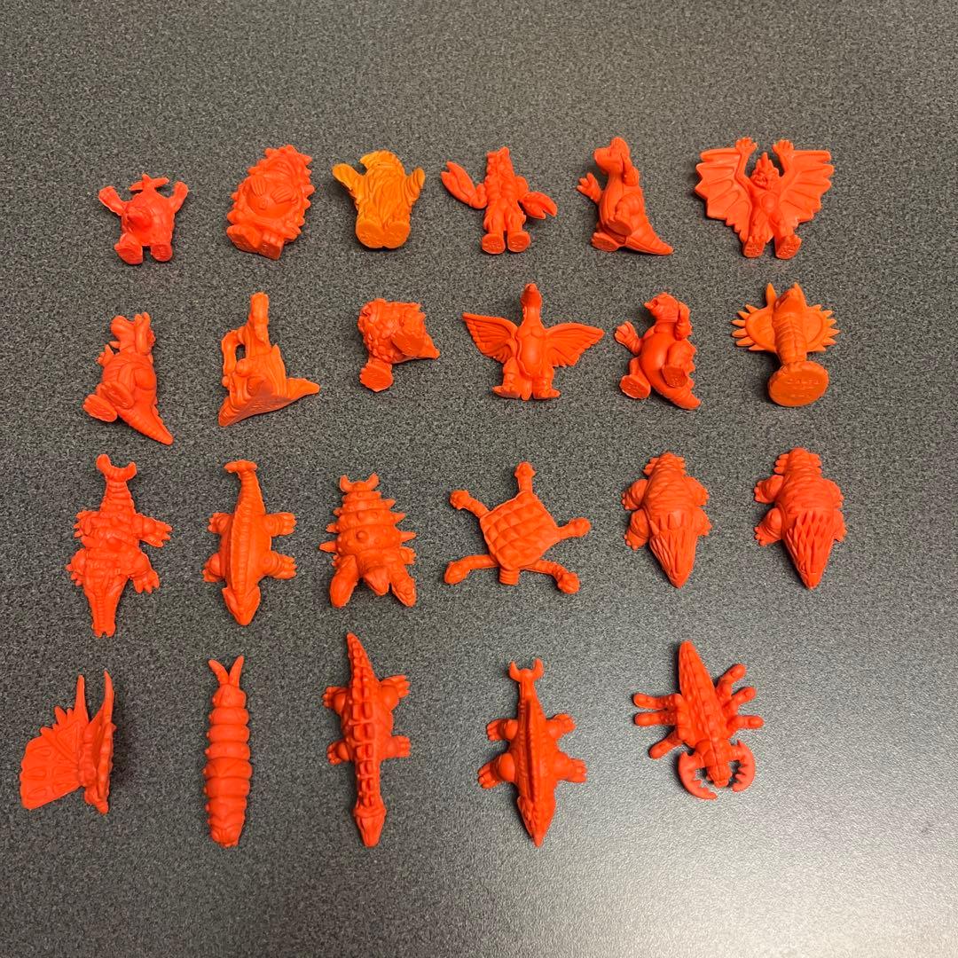 ウルトラマン怪獣消しゴム橙バラ売りOK‼️