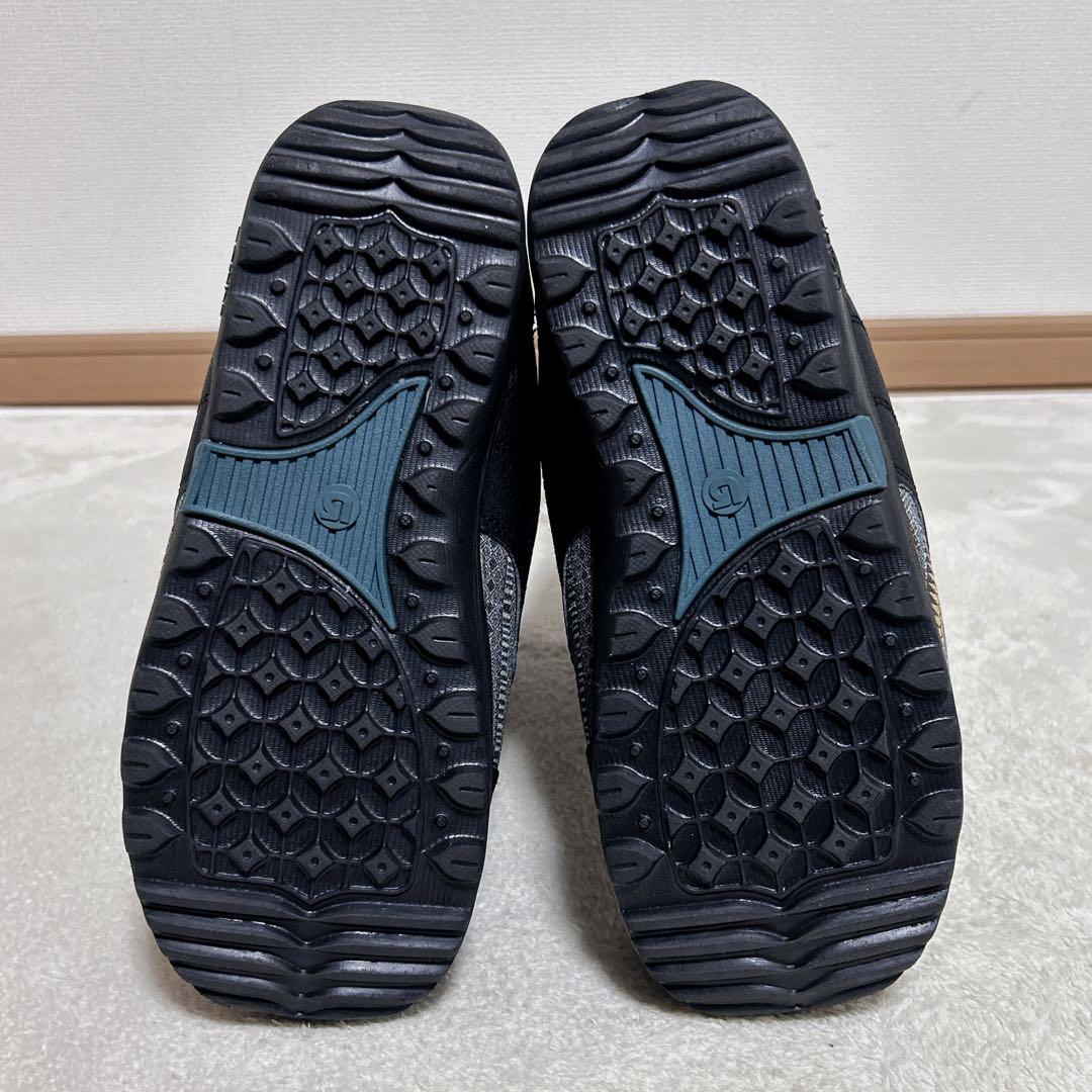 ほぼ未使用 BURTON MINT BOA 24.0レディーススノーボードブーツ